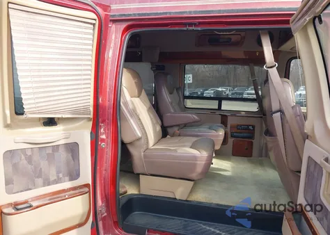 1996 Ford Econoline E150 Van z USA, uszkodzony, nr VIN 1FDEE14H0THA39346